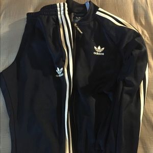 ADIDAS JOGGING SUIT